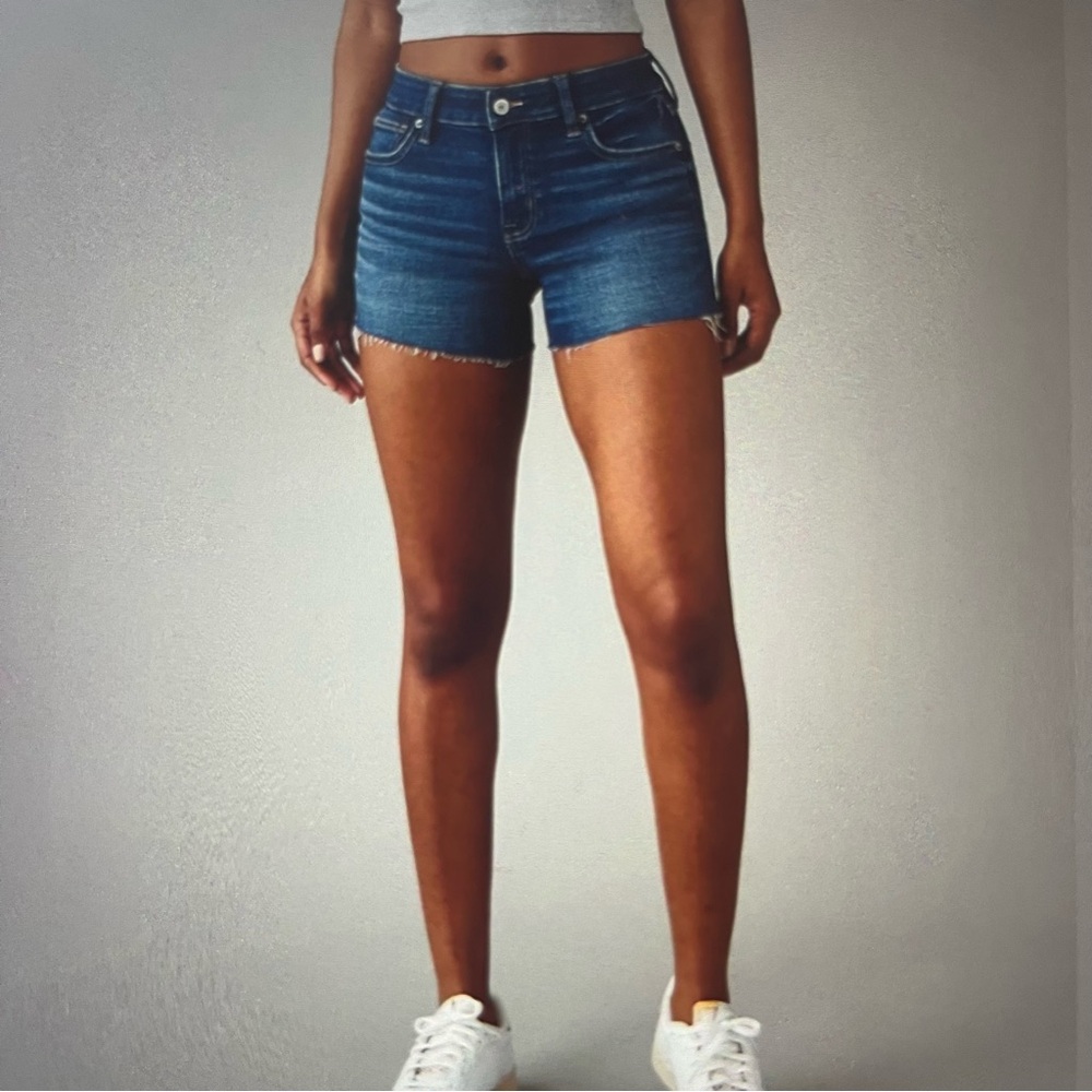 American Eagle Midi Super Stretch dark wash denim cut off jean shorts